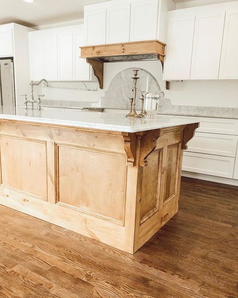 Wooden Island Kitchen, Antique Kitchen Island, Mountain House Decor, Small White Kitchens, Kitchen Vent Hood, Diy Furniture Building, Off White Kitchens, Kitchen Backsplash Designs, Pot Filler