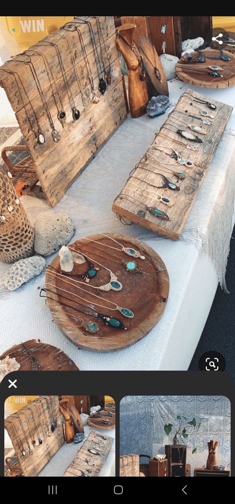 Jewellery Display For Markets, Rustic Stall Display, Boho Earring Market Display, Fall Jewelry Display Ideas, Rustic Jewelry Displays, Jewelry Wood Display, 10x10 Jewelry Booth Display Ideas, Displaying Jewelry For Sale Booth Ideas, Diy Jewelry Displays For Craft Shows Booth Ideas