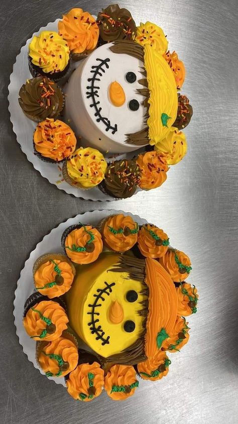 Fall Birthday Cakes For Kids, Scarecrow Cake Ideas, Thanksgiving Decorated Cakes, Thanksgiving Themed Cakes, Fall Cake Designs Simple, Party Combo Cake Ideas, Thanksgiving Cake Ideas Decorating, Thanksgiving Cake Decorating, Fall Themed Cakes