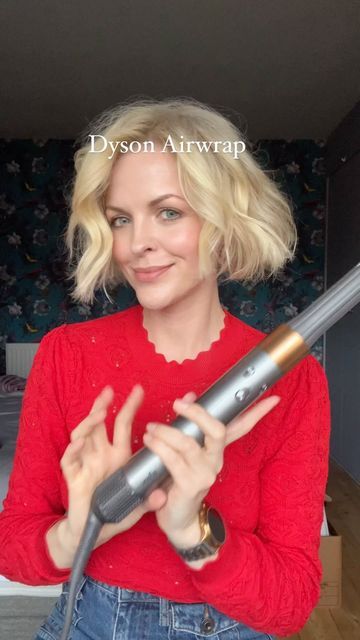 Ali Bailey on Instagram: "Is the Dyson Airwrap on your Christmas list? If so, then you might be pleased to know it’s currently on offer (only until midnight) with £100 off! For £379.96, no p&p, 4 easy pay options AND it’s the long barrel complete option! Great for those with longer hair. Check out the link in my stories before it sells out! #dysonhair #dysonairwrap #hair #shorthair #bobhairstyle #blondebob #hairstyles #hairstyling #qvcuk" Air Wrap Short Hair, Airwrap Dyson Short Hair, Beach Waves With Dyson Airwrap, Air Wrap Hair Styles, Dyson Airwrap Hairstyles Medium Hair, Airwrap Short Hair, Dyson Air Wrap On Short Hair, Dyson Hairstyles, Airwrap Dyson