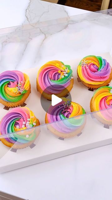 Do these count as pastels ? 😂 because this is a pastel as I go 🙈 I used an 848 ateco piping tip to create this swirl and finished t... | Instagram Groovy Cupcakes, Rainbow Baking, Piping Tip, Rainbow Cupcakes, Cupcakes Cake, Piping Tips, A Fan, Piping, Sprinkles