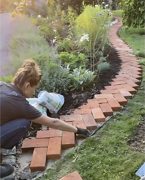 Brick Around Tree Ideas, Brick Paver Garden Edging, Using Bricks In Landscaping, Backyard Garden Path Walkway Ideas, Outside Pathway Ideas, Small Pathway Ideas, Garden Paths Through Lawn, Landscaping With Bricks, Yard Pathway Ideas