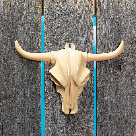 Glam Party Decor, Cowboy Party Decorations, Skull Wall Decor, Western Glam, Western Birthday Party, Rodeo Party, Steer Head, Western Birthday, Western Theme Party