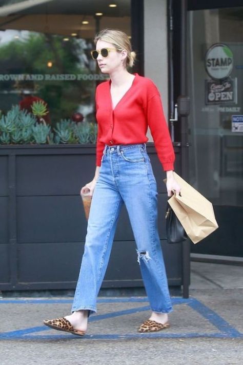 The 15 Best Fall Outfits To Copy From Celebs - Society19 Emma Roberts Outfits Casual, Emma Roberts Jeans, Emma Roberts Fashion, Emma Roberts Outfits, Mermaid Pants, Style Kendall Jenner, Emma Roberts Style, Looks Jeans, Angela Simmons