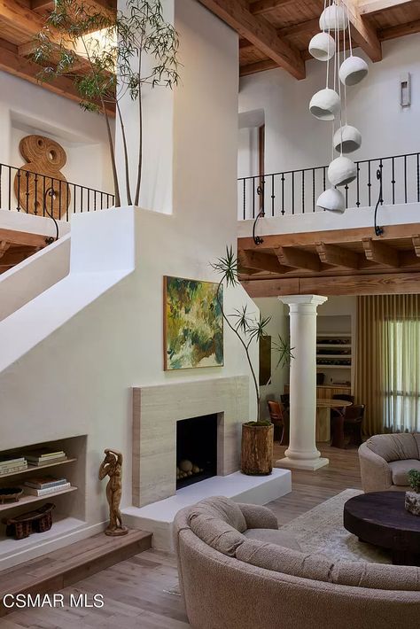 24975 Mulholland Hwy, Calabasas, CA 91302 | MLS #224000115 | Zillow California Style Homes Interior Design, California Aesthetic House, California Beach House Aesthetic, California House Style, California Home Aesthetic, California House Aesthetic, California Aesthetic Home, California Contemporary Interior, Calabasas Homes