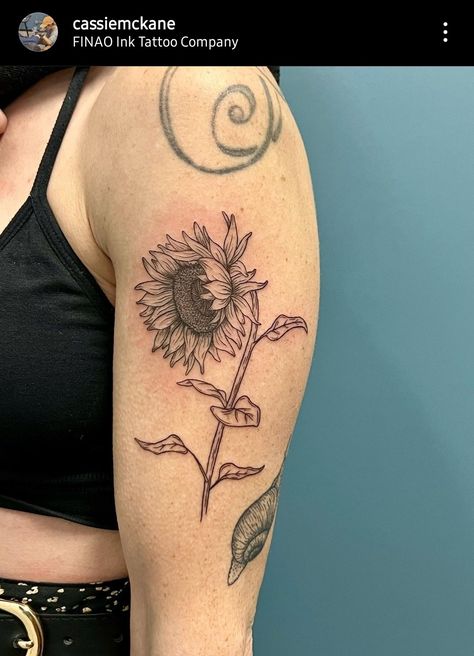 Sunflowers Tattoo, Sleeve Ideas, Sleeves Ideas, Sunflower Tattoo, I Tattoo, Tattoo Ideas, Tattoos, Quick Saves