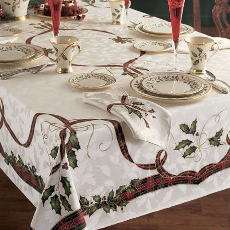 Lenox 120" Holiday Nouveau Table Cloth Holiday Dining Room, Lenox Christmas, Lenox Holiday, Oblong Tablecloth, Christmas Dining Table, Linen Collection, Christmas Table Cloth, Christmas Tablescapes, Christmas Dining