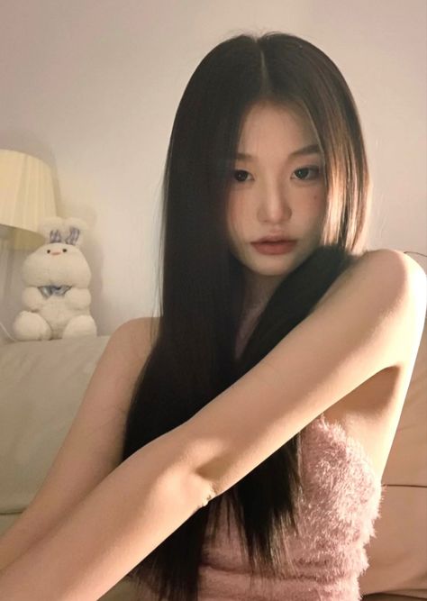 Uzzlang Girl, Long Hair Girl, Dream Hair, 가을 패션, Pretty Selfies, Girl Icons, Ulzzang Girl, Aesthetic Girl, Hair Inspo