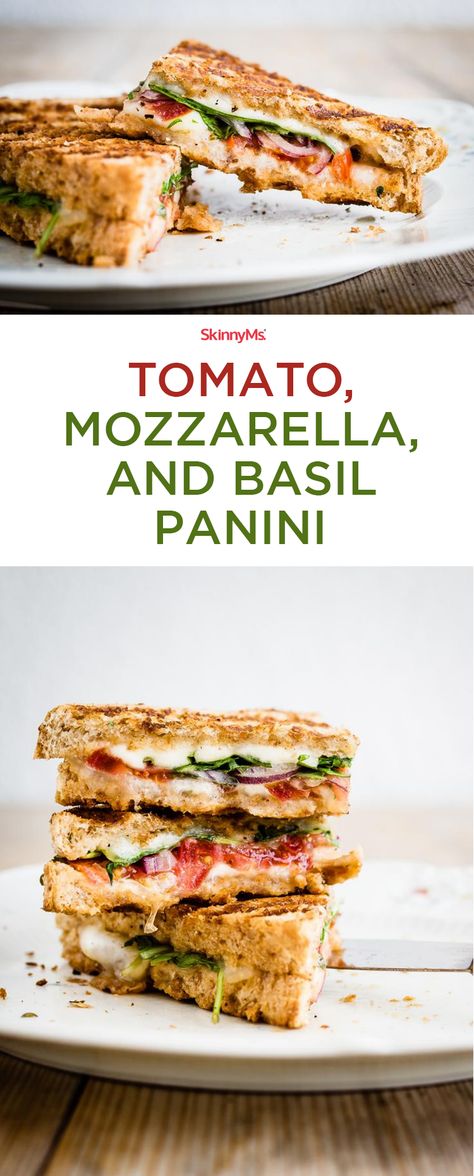 Super delicious, crisp Tomato, Mozzarella, and Basil Panini. Could not recommend this one more. Panini Recipes, Tomato Mozzarella, Makanan Diet, Juicy Tomatoes, Idee Pasto Sano, Meatless Meals, The Doctor, Vegetarian Dishes, Losing Weight