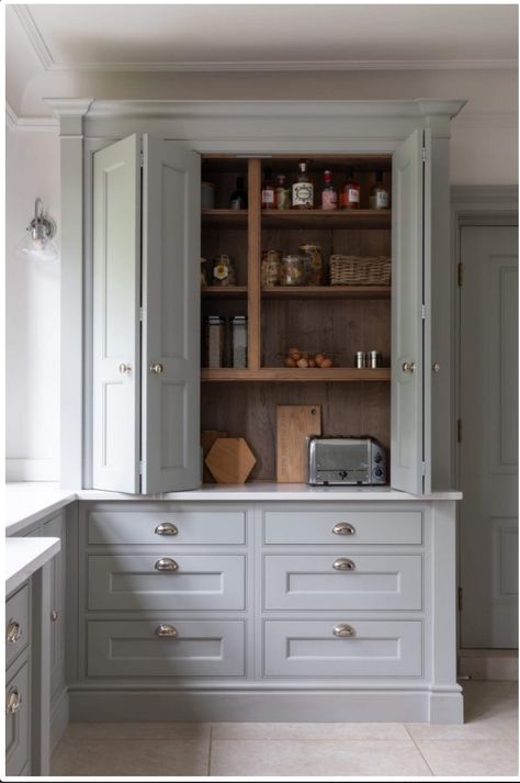 Smallbone Kitchens, Georgian Kitchen, Kitchen Triangle, Shaker Kitchens, Kitchen Larder, Built In Pantry, Small Kitchen Layouts, Victorian Kitchen, Kitchen Dresser