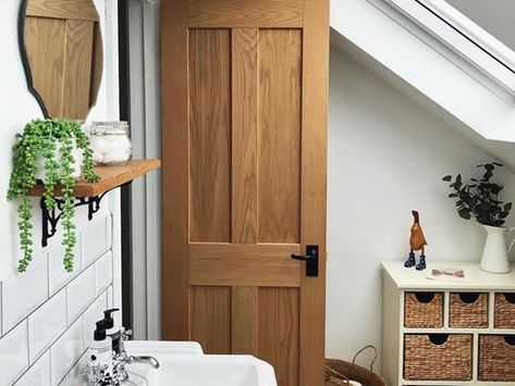 Howdens Internal Doors Oak, Wood Internal Doors, Wooden Internal Doors, Howdens Doors, Internal Doors Ideas, Internal Folding Doors, Stacking Doors, Internal Wooden Doors, Internal Sliding Doors