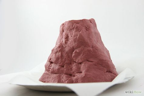 Kids Volcano Experiment, Diy Volcano Projects, Volcano Clay, Make A Volcano, Volcano Projects, Making A Volcano, Volcano Experiment, Stem Club, Clay Models