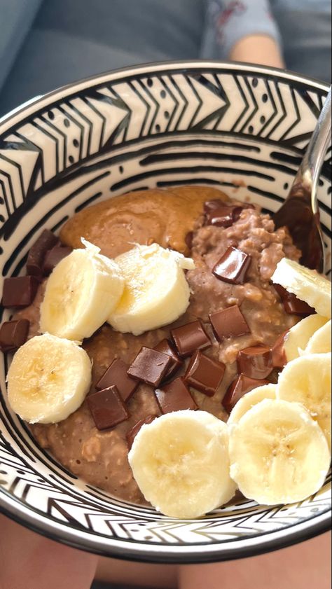 Oat Bowls, Peanut Butter Oats, Chocolate Oats, Chocolate Protein Powder, Chocolate Protein, Chocolate Banana, Protein Powder, Food Pictures, Oats