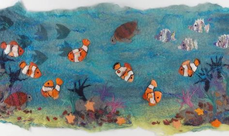 Make Coral Reef, Coral Reef Pictures, Under The Sea Pictures, Underwater Reef, Felt Making, Wool Painting, Sea Pictures, Diy Soaps, Needle Felting Tutorials