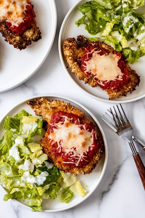 Air Fryer Chicken Parmesan Recipe, Air Fryer Chicken Parmesan, Chicken Parmesan Recipe, Cooking Frozen Chicken, Parmesan Recipe, Healthy Chicken Dinner, Air Fryer Recipes Chicken, Air Fryer Healthy, Easy Weeknight Dinner