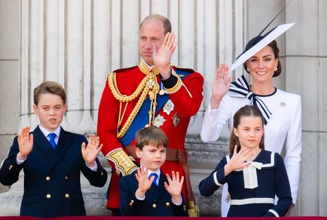 Trooping The Colour 2024 Kate Middleton Latest, Prinz George, Princesa Charlotte, Prince William Et Kate, British Royal Family News, Carole Middleton, Trooping The Colour, Principe William, Prince Williams