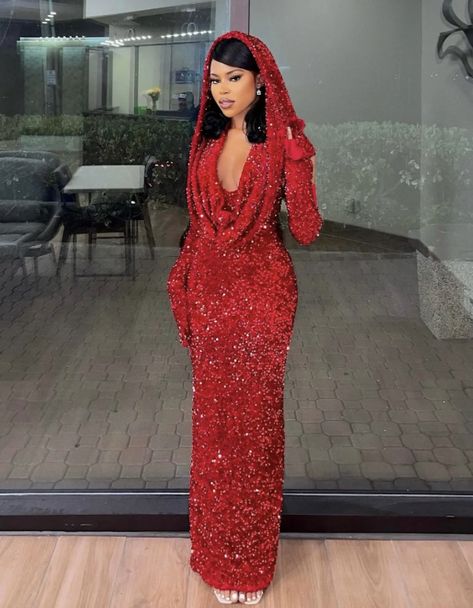 Kess Designs Dress, African Design Prom Dresses, Middle Eastern Prom Dress, Red Prom Dress Looks, Wine Red Prom Dress Long Sleeve, Dubai Prom Dress, Prom Dress With Headpiece, Classy Red Dresses, Hood Prom Dresses