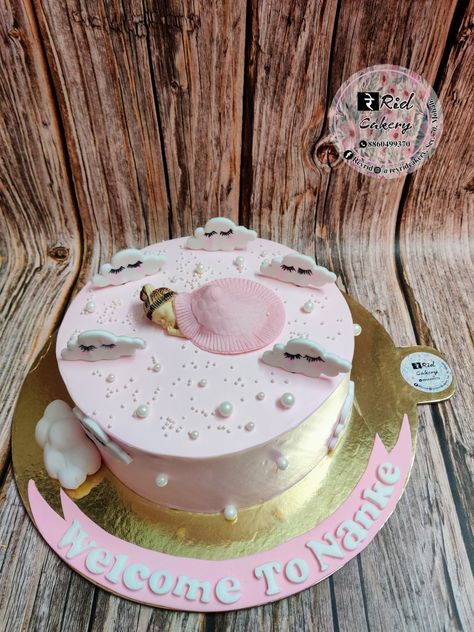 Welcome baby cake Welcome Baby Girl Cake, Welcome Baby Cake, Welcome Home Cakes, Welcome Baby Girl, Small Birthday Cakes, Welcome New Baby, Decorating Frosting, Baby Naming, Chocolate Drip Cake