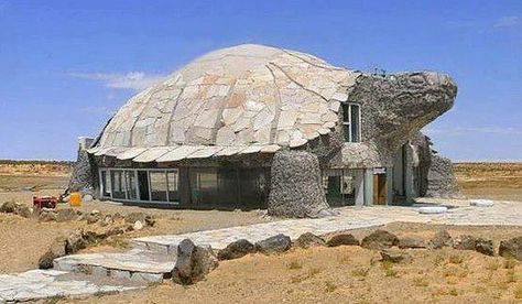 Weird Homes around the World | 100 Unusual Houses from Around the World. | ... | Homes Out Of The Or ... Turtle House, Unusual House, Architecture Cool, Architecture Unique, Crazy Houses, Sou Fujimoto, Best Funny Photos, Unusual Buildings, Unusual Homes