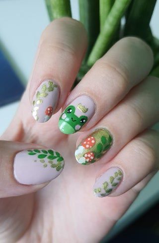 Cute Intricate Nails, Nail Art Frogs, Cute Frog Nail Art, Garden Inspired Nails, Cute Frog Nail Designs, Nail Designs Plants, Frog Mushroom Nails, Goblin Core Nails, Spring Nail Art Short Nails