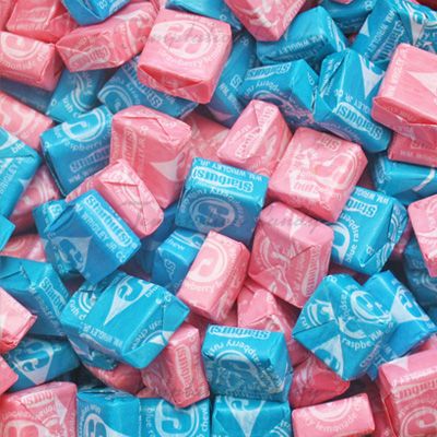 Blue and Pink Starburst! Perfect for Baby Showers...thinking about having a baby just so I can get some of these! #Starburst Gender Reveal Food, Gender Reveal Party Food, Simple Gender Reveal, Creative Gender Reveals, Reveal Party Games, Baby Gender Reveal Party Decorations, Gender Reveal Party Games, Pregnancy Gender Reveal, Gender Reveal Party Theme