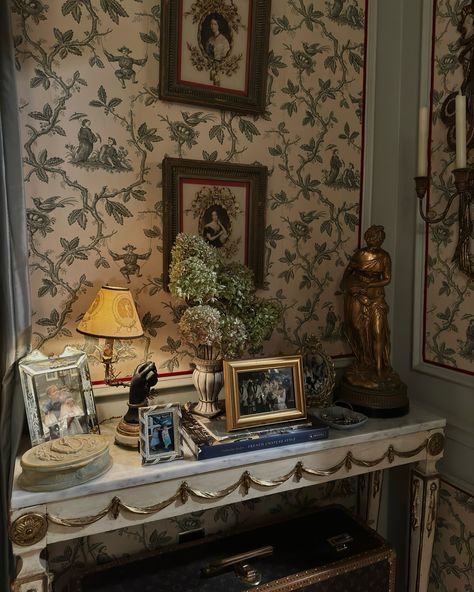 Bedroom filled with all things via @facebookmarketplace Some of my favorite finds was the Colefax and Fowler wallpaper, Brunschwig & Fils curtains I repurposed into a bed canopy and headboard. 🌿 #interiordesign #diy #frenchcountry 1980s Laura Ashley Interiors, Colefax And Fowler Wallpaper, Laura Ashley Interiors, Colefax And Fowler, Cape Cod House, Bed Canopy, Laura Ashley, Art And Design, French Country