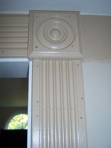 Dining Room Trim, Rosette Window, Window Molding Trim, Trim Carpentry, Kitchen Gallery Wall, Window Molding, Window Casing, Door Casing, Farmhouse Windows