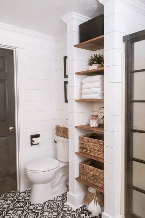 Pastel Bathroom, Farmhouse Bathroom Decor Ideas, Desain Pantry, Faux Shiplap, Bad Inspiration, Basement Bathroom, Farmhouse Bathroom Decor, Bathroom Renos, Art Sign