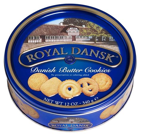 The Enduring Appeal of Royal Dansk Butter Cookies - MUNCHIES Butter Cookies Tin, Danish Cookies, Danish Butter Cookies, Blue Cookies, Buttery Cookies, Cookie Tins, Digital Coupons, Premium Ingredients, Macadamia