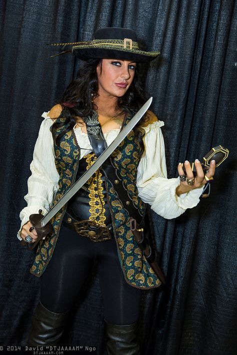 Angelica Teach from Pirates of the Carribean | Amazing Arizona Comic Con 2014 #cosplay Tardis Cosplay, The Carribean, Diy Costumes, Comic Book, Cosplay Costumes, Captain Hat, Photo Galleries, Arizona, Comic Books