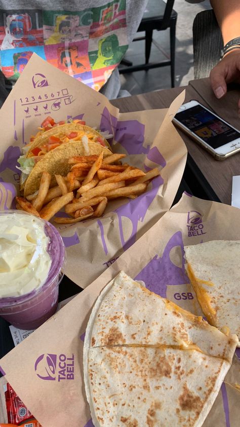 Taco Bell Aesthetic Food, Taco Bell Aesthetic, Taco Bell Food, Usa Food, Sleepover Food, Food Goals, Taco Bell, Food Is Fuel, Food Obsession