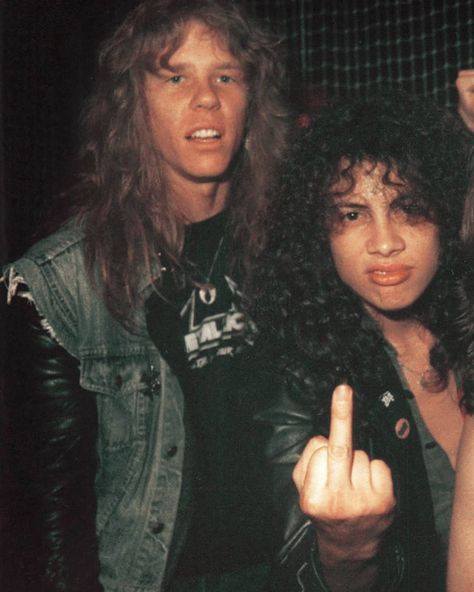 #jameshetfield #cliffburton #larsulrich #kirkhammett #jasonnewsted #roberttrujillo #metallica #papahet #metallicafamily #hardrock… James And Kirk, James Hetfield And Kirk Hammett, James Kirk, Metallica Funny, Kirk Metallica, Jason Newsted, Robert Trujillo, Ride The Lightning, Kirk Hammett