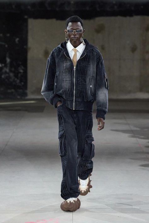 Feng Chen Wang Fall 2024 Menswear Fashion Show | Vogue Chuck 70s, Feng Chen Wang, 2024 Menswear, Paris Fashion Week Men, Canadian Tuxedo, Menswear Fashion Show, Tweed Coat, Menswear Fashion, Menswear Collection