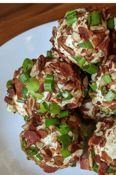 Easy Low Carb and Keto Cheddar Bacon Ranch Mini Cheese Balls Carb Bacon Cheddar Mini Cheese Balls, Low Carb Bacon Cheddar Mini Cheese Balls, Cream Cheese Balls, Homemade Ranch Mix, Cream Cheese Balls Recipe, Mini Cheese Balls, Cheesecake Balls, Cream Cheese Ball, Keto Bacon