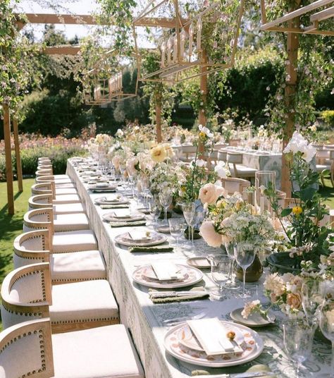 Ranch Wedding Reception, San Ysidro Ranch Wedding, Tiktok Wedding, San Ysidro Ranch, Courtyard Wedding, Intimate Wedding Reception, Wedding Instagram, San Ysidro, Malibu Wedding