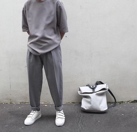 Loose Fit Inspo Album Pt. 2 (Guys & Girls) - Album on Imgur Highsnobiety Fashion, Minimalist Moda, Aesthetic Outfits Men, Streetwear Mode, Hip Hop Outfits, Men Fashion Casual Outfits, Streetwear Men Outfits, Men Looks, Mens Streetwear