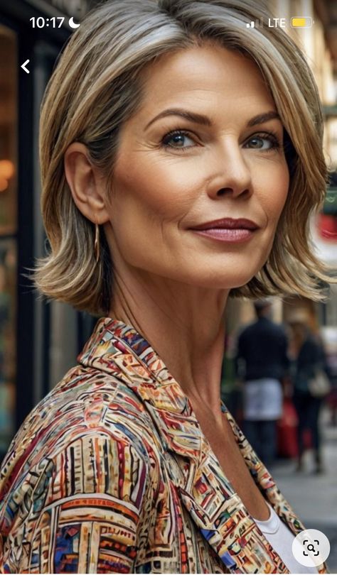 Modern Long Hairstyles, Women In Their 40s, Medium Hair Styles For Women, Timeless Looks, Short Hair Images, Haircuts For Women Over 50, Gorgeous Hairstyles, Hairstyles And Haircuts, Chin Length Hair