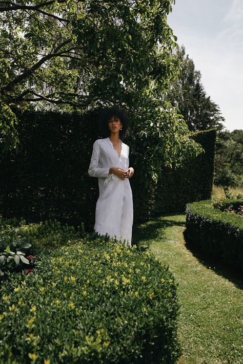 Garden Fashion Editorial, Fashion Editorial Nature, Nature Editorial, City Fashion Photography, Garden Shoot, Outdoor Shoot, Female Empowerment, Content Planning, Garden Photography