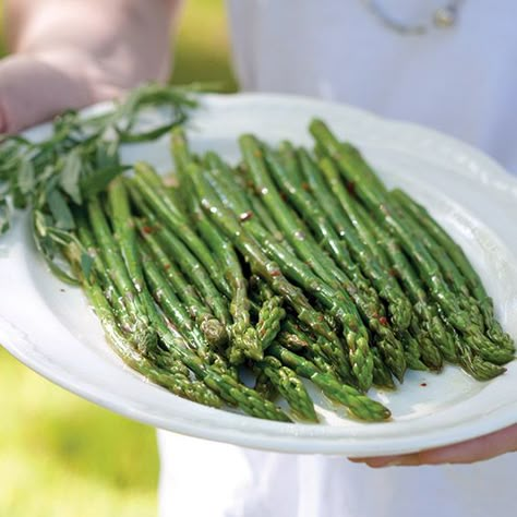 Marinated Asparagus Marinated Asparagus Recipes, Marinated Asparagus Cold, Marinated Asparagus, Cold Sides, Vegetable Salads, Paula Dean, Savory Sides, Marinated Vegetables, How To Cook Asparagus