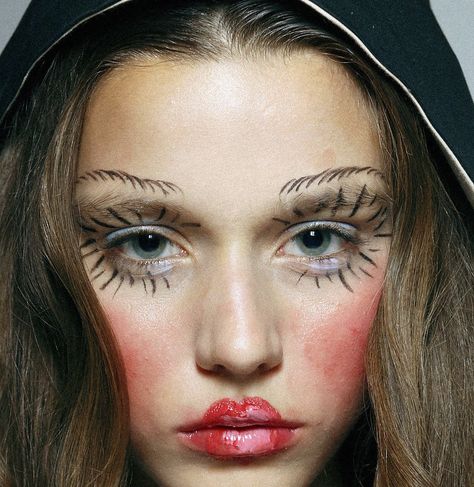 Vivienne Westwood Punk, Vivienne Westwood Fashion, Smudged Makeup, Makeup Tumblr, Runway Makeup, Editorial Makeup, Makati, Glam Makeup, Aesthetic Makeup