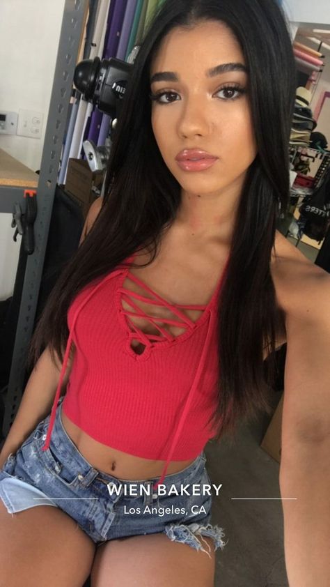 Naval Piercing, Celebrity Face Claims, Fenty Gloss, Rocsi Diaz, Yovanna Ventura, Aaliyah Pictures, Draya Michele, Pretty Savage, Selena Gomez Cute