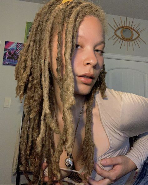 Locs With White Tips, Wicks Dreads Men, Platinum Blonde Locs, Wicks Hairstyle, Hair Wicks, Wicks Hair, Wicks Dreads, Wicks Locs, Black Male Hairstyles