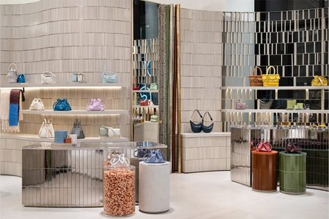 Loewe Store, Off White Store, Jewelry Store Design, Architecture Presentation Board, Accessories Display, Retail Design Blog, Retail Interior, Department Stores, Store Interior