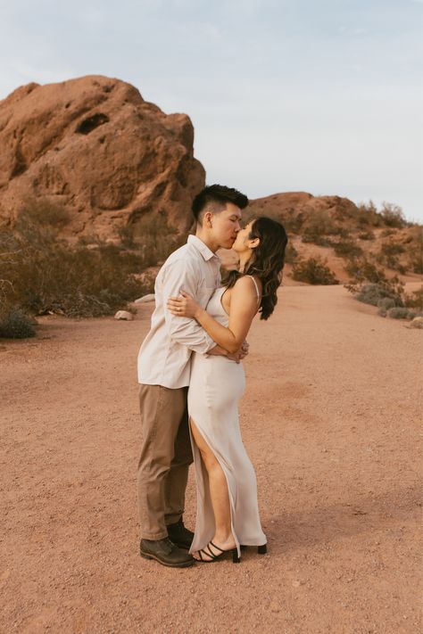 Papago Park Arizona Photoshoot, Arizona Photoshoot, Quinceañera Photoshoot, Fall Engagement Photoshoot, Fall Photo Ideas, Papago Park, Couples Photo Ideas, Fall Couple Photos, Desert Engagement Photos