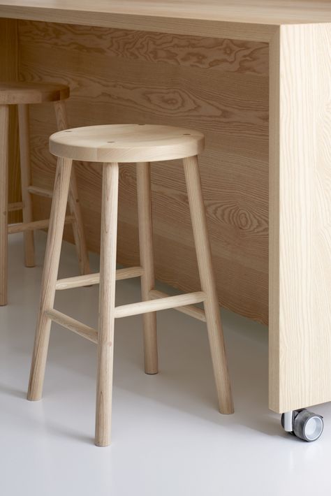 The four-legged stool is designed for both contract environment and domestic use with durable joints and comfortable seat. Its Nordic craftsmanship soul can be spotted in the delicate joinery details, where the designer – the founder of Nikari – Kari Virtanen is a true master. The Storia stool is available in three heights, in light ash and warm oak. #nikari #finnishdesign #solidwoodfurniture #karivirtanen #highqualitydesign #craftmanship #inharmonywithnature #respectingourheritage Mountain Interiors, Fab Lab, Nordic Kitchen, Joinery Details, Bar Stool Chairs, Finnish Design, Low Cabinet, Metal Side Table, Contract Furniture