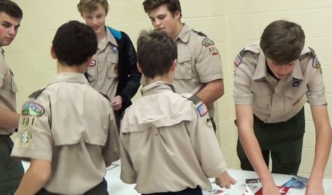 Boy Scout Games, Scout Games, Crafts For Boys, Team Effort, Boy Scout, Black Books, View Video, Leadership Skills, Boy Scouts