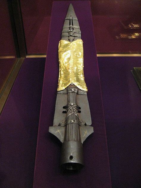 Frederick Barbarossa, Spear Of Destiny, Holy Lance, Vienna Museum, The Centurions, Holy Roman Empire, Bible History, Ufo Sighting, Hiccup