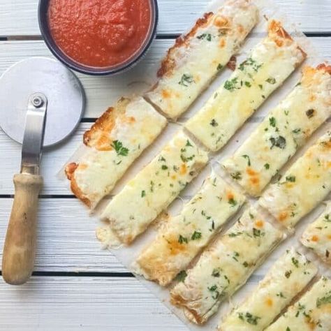 Graduation Party Finger Food Ideas, Italian Dunkers, Easy Cold Finger Foods, Using Pizza Dough, Pillsbury Pizza Crust, Pizza Crust Recipes, Loaded Baked Potato Bites, Grilled Cheese Sticks, Pizza Dippers