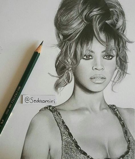 Beyonce Portrait, Beyonce Drawing, Doodle Art Designs, Portrait Art, Doodle Art, Art Designs, Drawing Ideas, Beyonce, Female Sketch