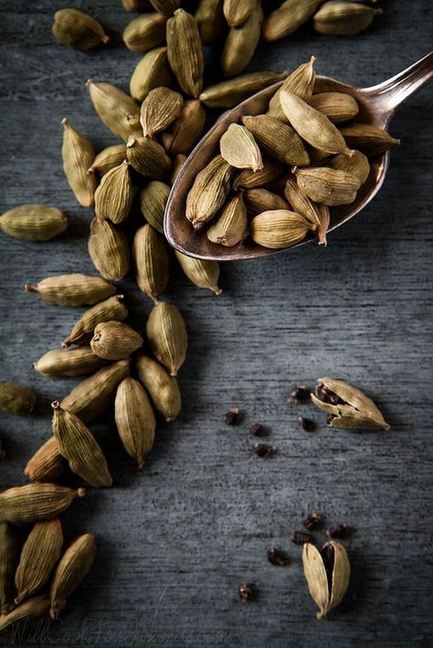 Green Cardamom (and a recipe for Cardamom & Orange Spiced White Hot Chocolate) | Will Cook For Friends Spices Photography, Green Cardamom, White Hot Chocolate, Food Photography Inspiration, Natural Cough Remedies, Orange Spice, Food Photography Styling, Spices And Herbs, Indian Spices